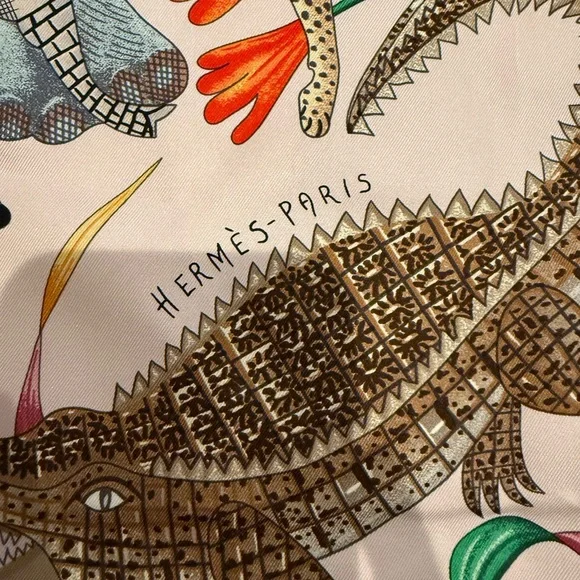 Hermès La Marche du Zambèze Silk Scarf. NEW - Picture 2 of 7